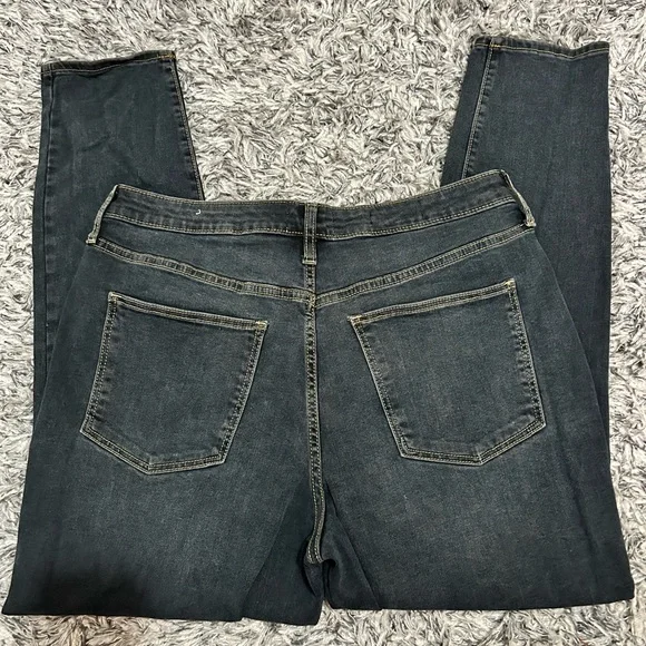 NWOT Universal Thread High Rise Skinny fit size 14 regular length - Picture 4 of 5